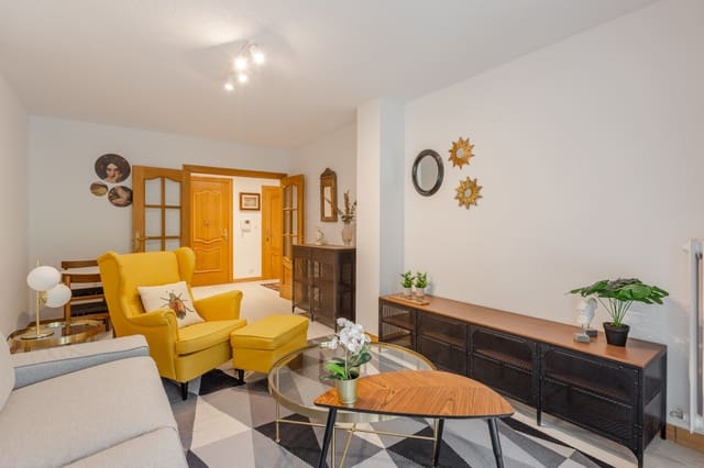 4 quarto Apartamento para arrendar em Pamplon - 2 000 € (Ref: 9095119)