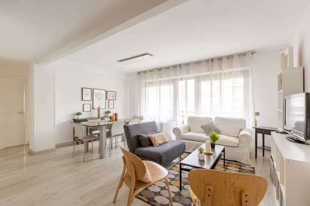 3 soveværelse Lejlighed til salg i Pamplona / Iruña med garage - € 425.000 (Ref: 9102777)