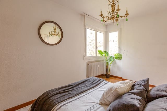 4 soveværelse Lejlighed til salg i Pamplona / Iruña - € 378.000 (Ref: 9124833)