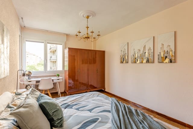 4 soveværelse Lejlighed til salg i Pamplona / Iruña - € 378.000 (Ref: 9124833)