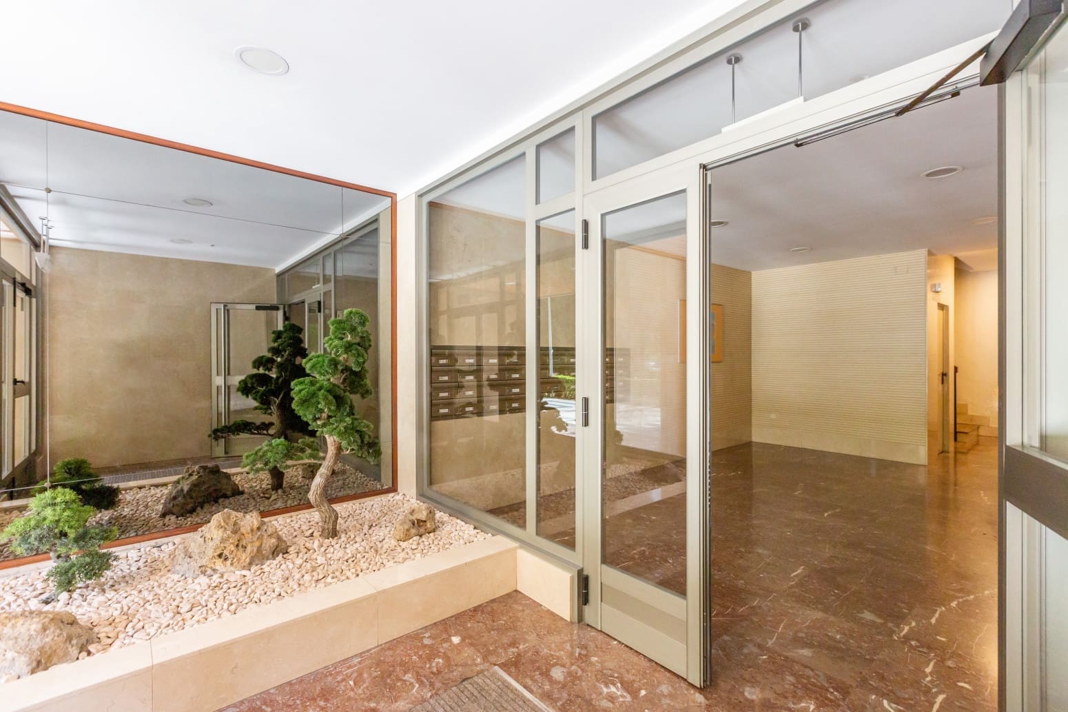 4 bedroom Flat for sale in Pamplona / Iruna - € 378,000 (Ref: 9124833)