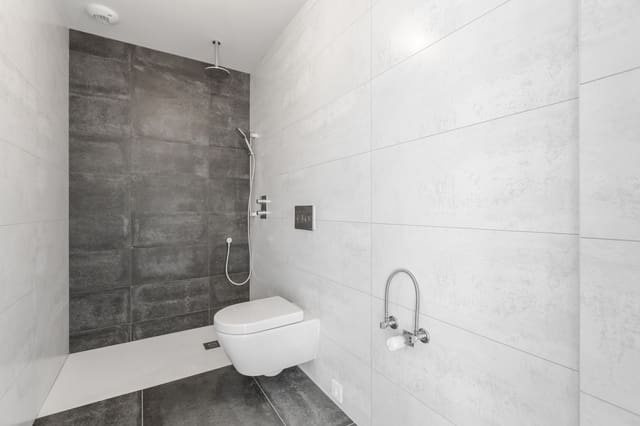 4 soveværelse Villa til salg i Pamplona / Iruña med garage - € 1.150.000 (Ref: 9132209)