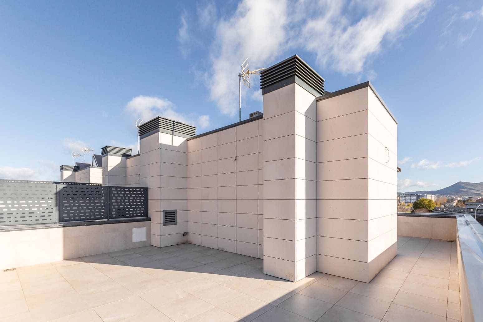 4 soveværelse Villa til salg i Pamplona / Iruna med garage - € 1.150.000 (Ref: 9132209)