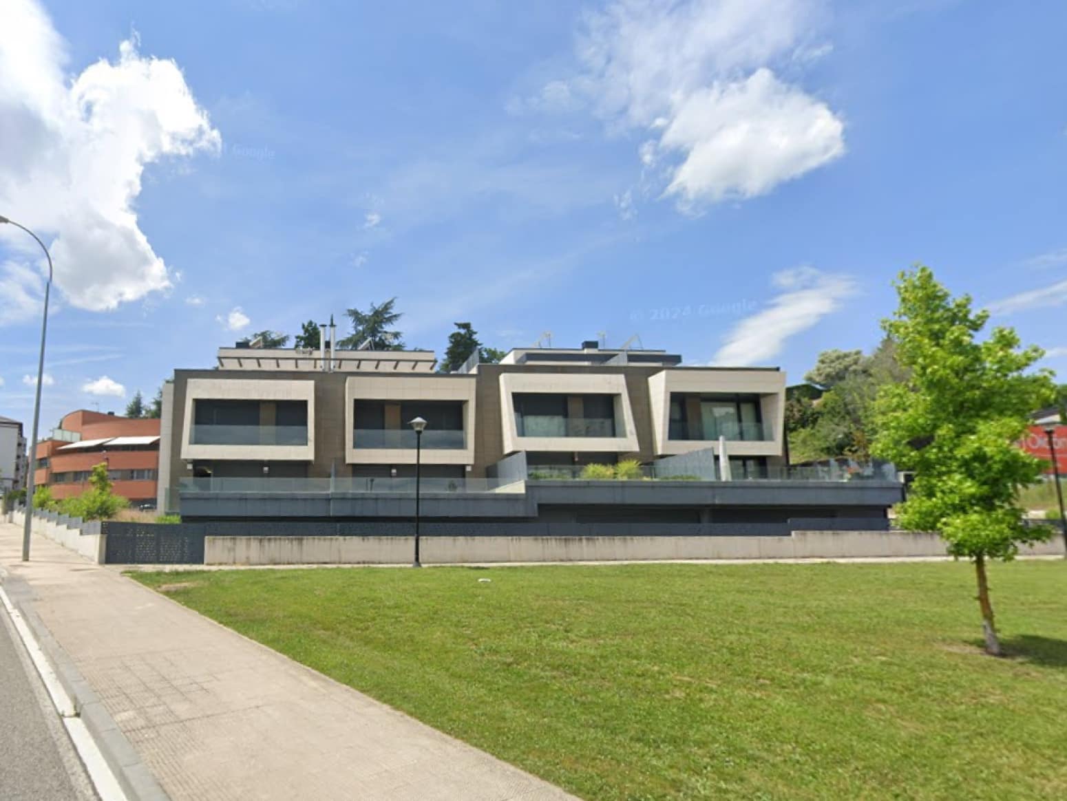 4 soveværelse Villa til salg i Pamplona / Iruna med garage - € 1.150.000 (Ref: 9132209)