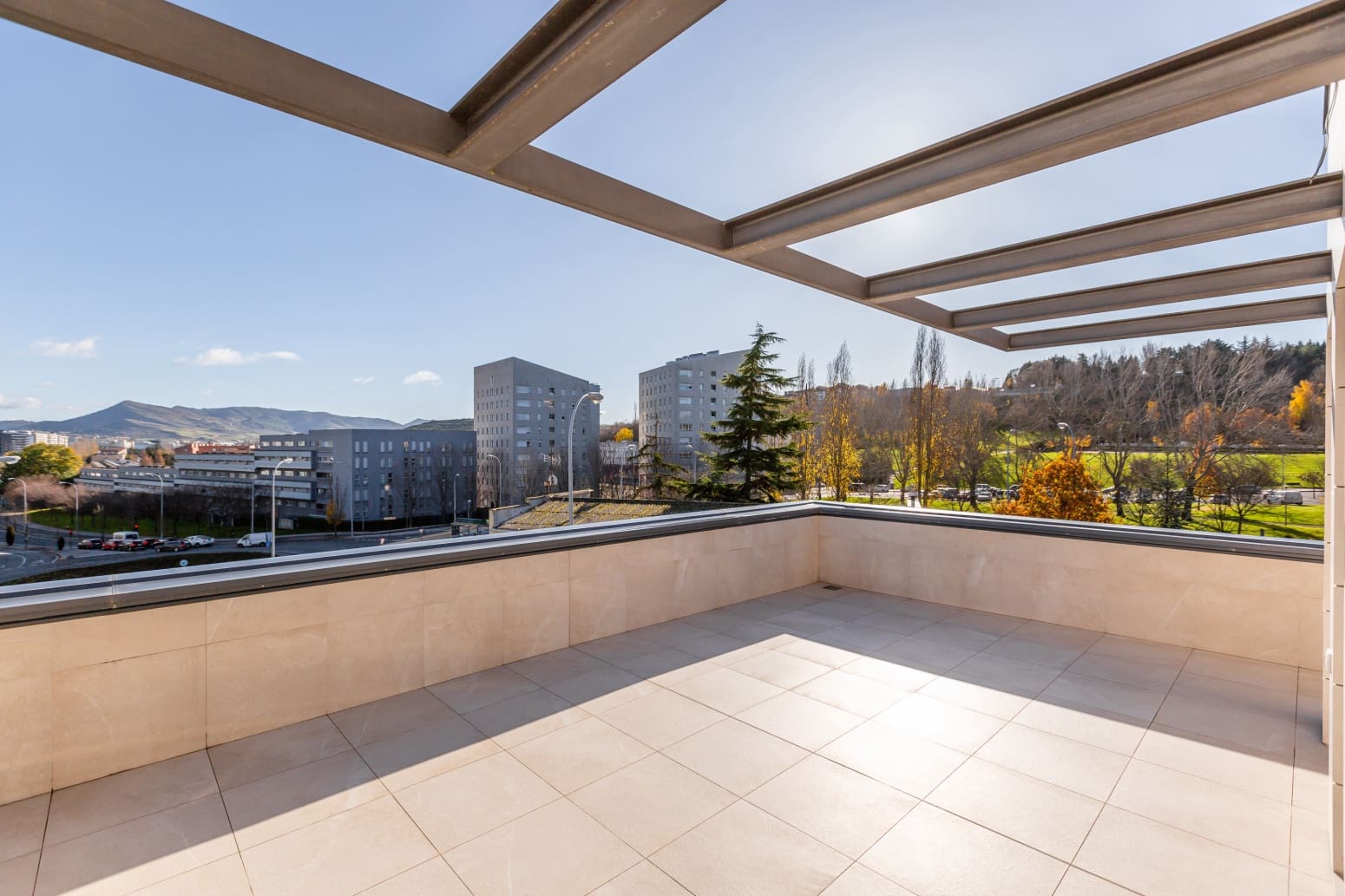 4 soveværelse Villa til salg i Pamplona / Iruna med garage - € 1.150.000 (Ref: 9132209)