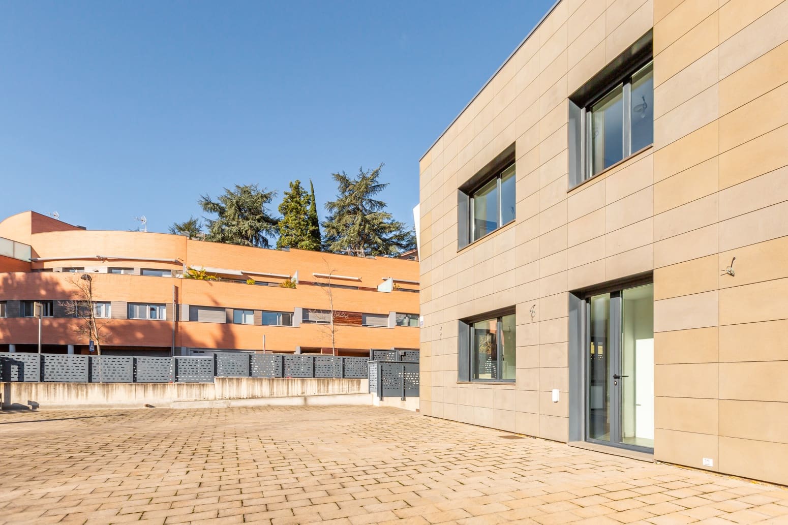 4 soveværelse Villa til salg i Pamplona / Iruna med garage - € 1.150.000 (Ref: 9132209)