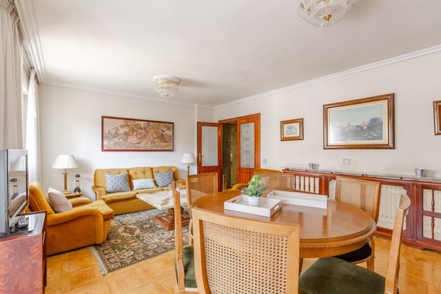 4 sypialnia Mieszkanie na sprzedaż w Pampeluna z garażem - 384 000 € (Ref: 9142701)