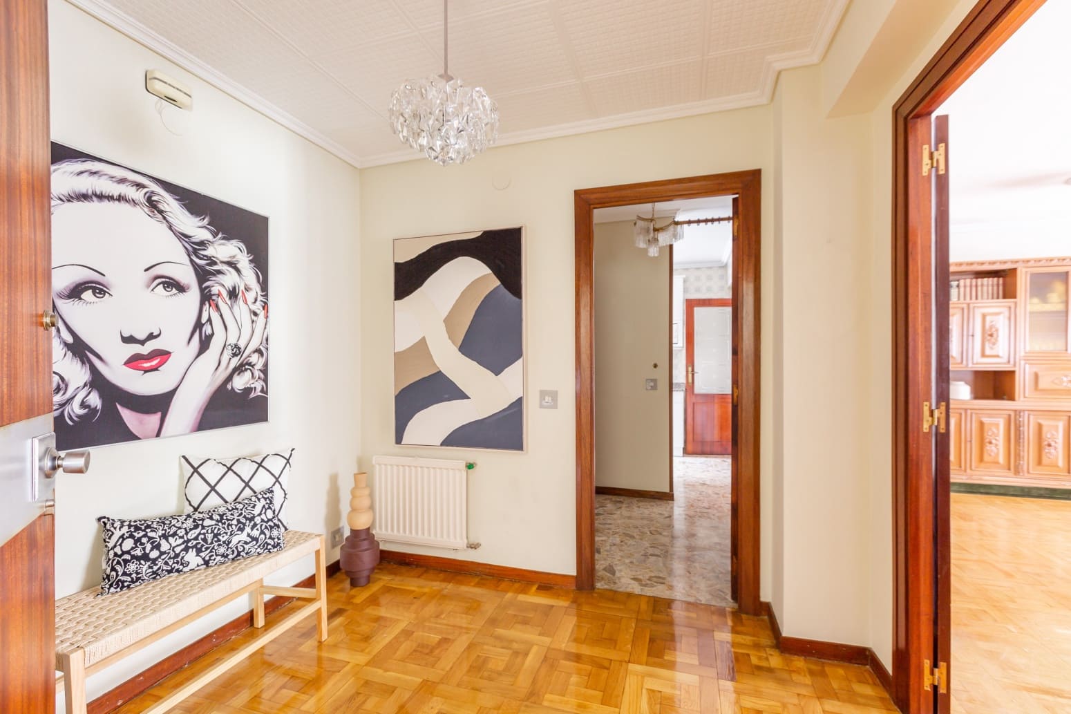4 bedroom Flat for sale in Pamplona / Iruna with garage - € 384,000 (Ref: 9142701)