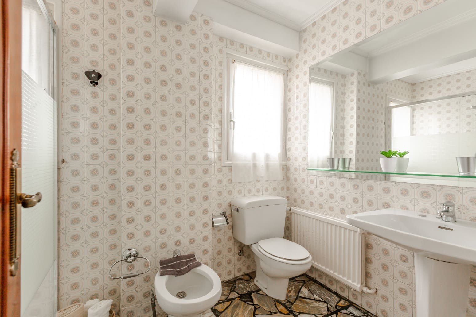 4 bedroom Flat for sale in Pamplona / Iruna with garage - € 384,000 (Ref: 9142701)