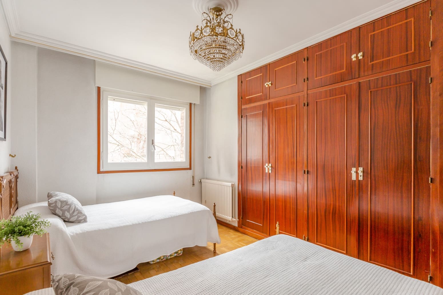 4 bedroom Flat for sale in Pamplona / Iruna with garage - € 384,000 (Ref: 9142701)