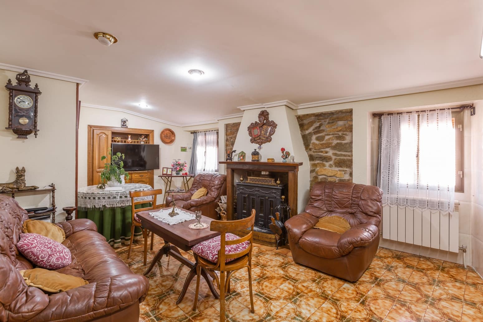 6 soverom Villa til salgs i Esquiroz - € 451 875 (Ref: 9148996)