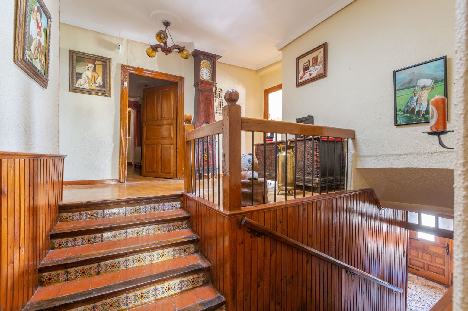 6 bedroom Villa for sale in Esquiroz - € 310,000 (Ref: 9148996)