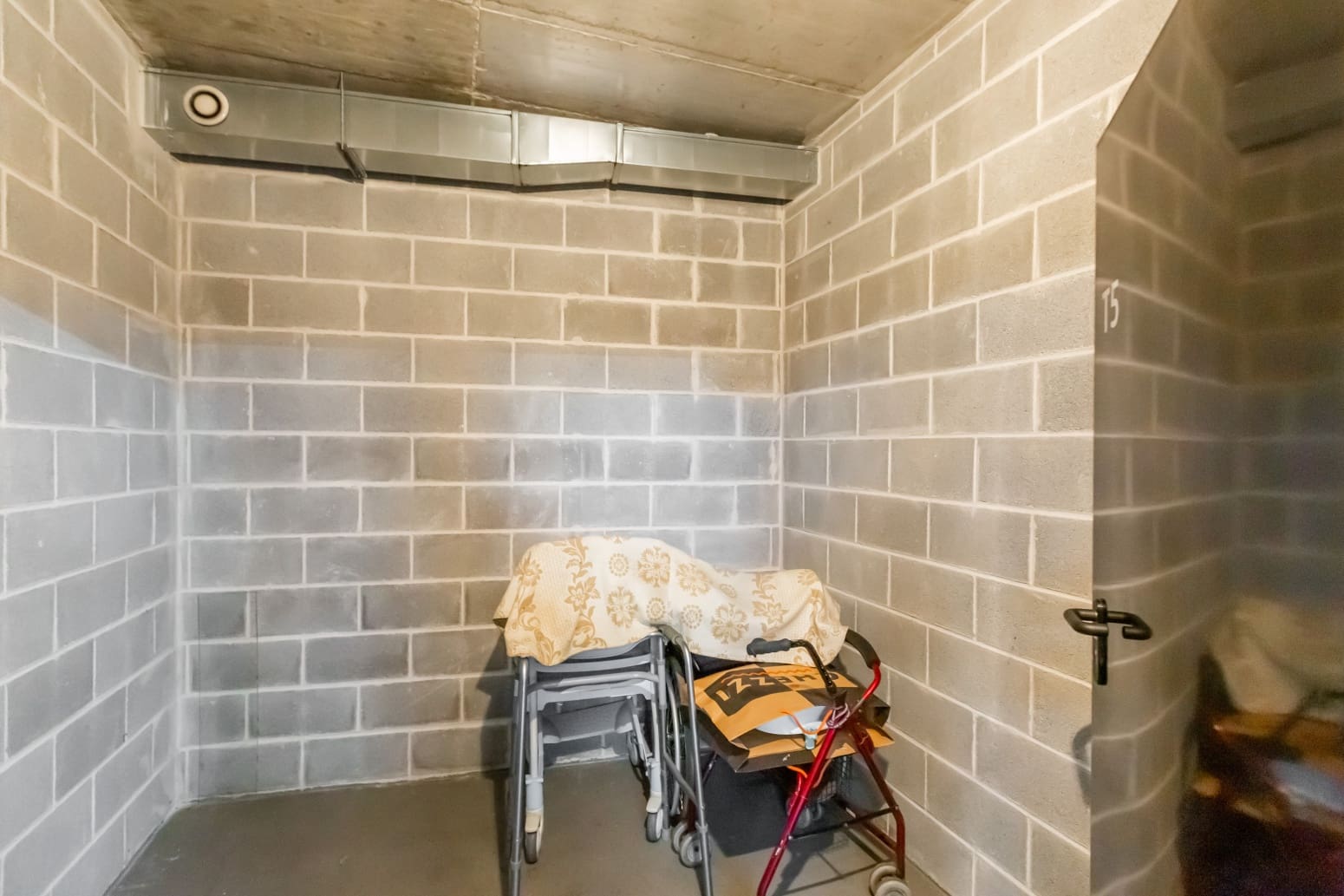 Garage à vendre à Pampelune - 37 900 € (Ref: 9151773)