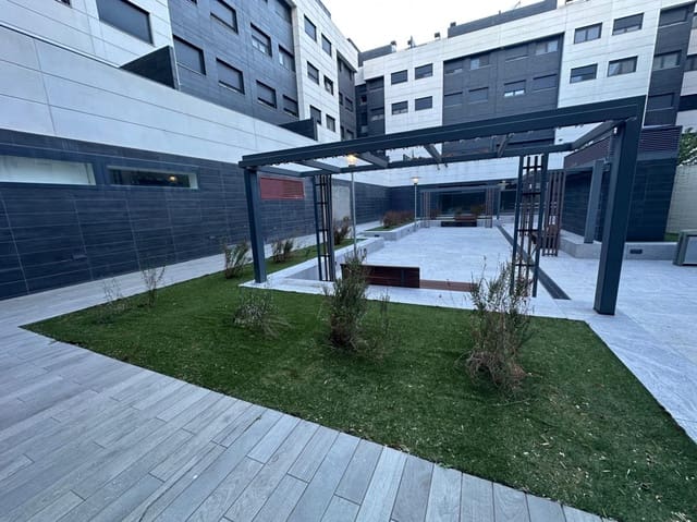 3 soveværelse Lejlighed til salg i Pamplona / Iruña med garage - € 550.000 (Ref: 9153783)