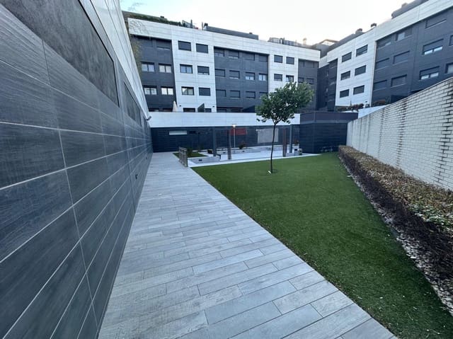 3 soveværelse Lejlighed til salg i Pamplona / Iruña med garage - € 550.000 (Ref: 9153783)