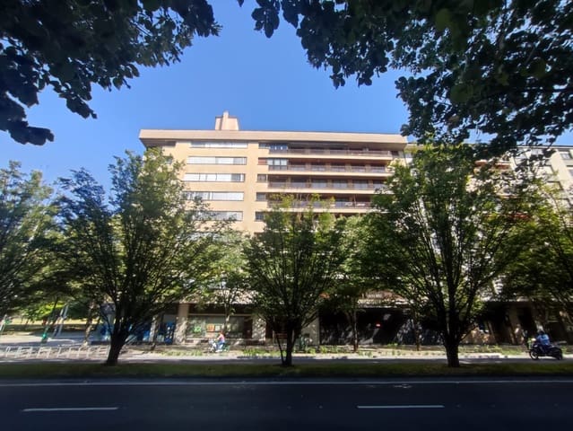 3 makuuhuone Asunto vuokrattavana paikassa Pamplona mukana 
autotalli - 1 400 € (Ref: 9159314)