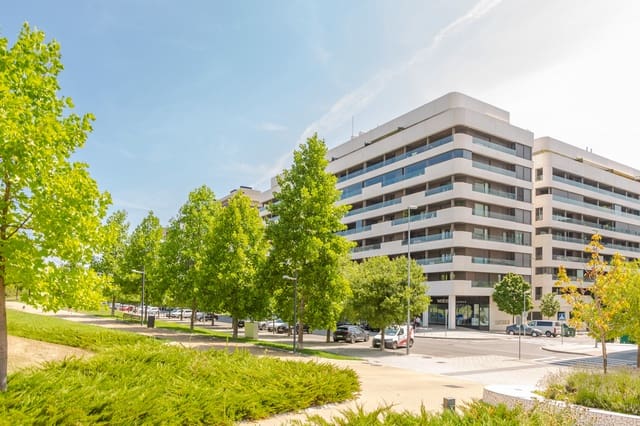 3 soveværelse Lejlighed til salg i Pamplona / Iruña med garage - € 465.000 (Ref: 9160868)