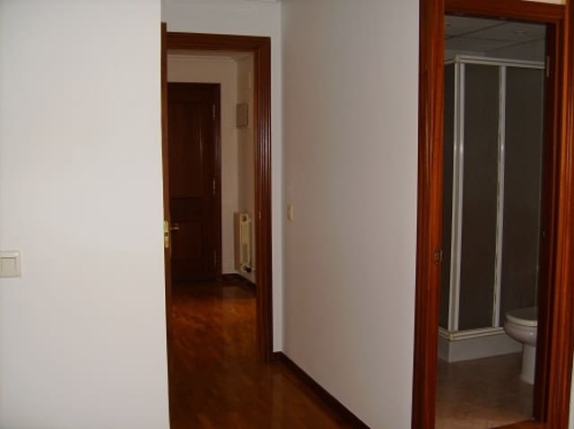 3 bedroom Flat for sale in Villamediana de Iregua - € 174,000 (Ref: 9162117)