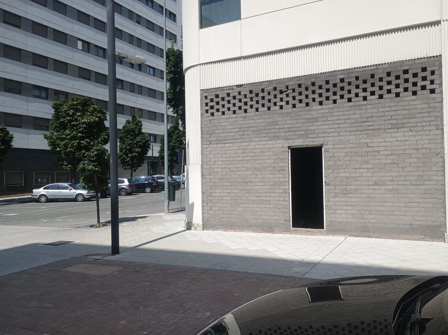 Commercial for rent in Pamplona / Iruna - € 900 (Ref: 9169426)