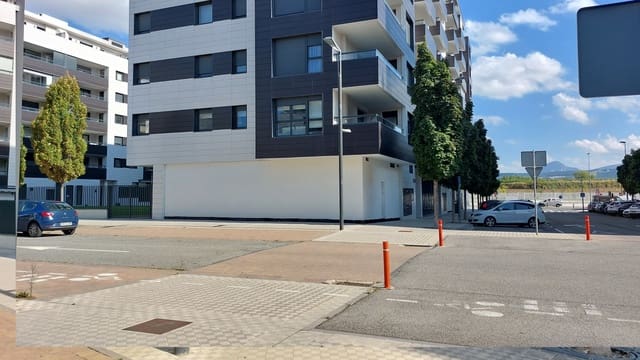 Commercial for rent in Pamplona / Iruña - € 900 (Ref: 9169426)