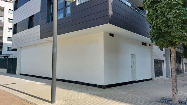 Commercieel te huur in Pamplona - € 800 (Ref: 9169427)