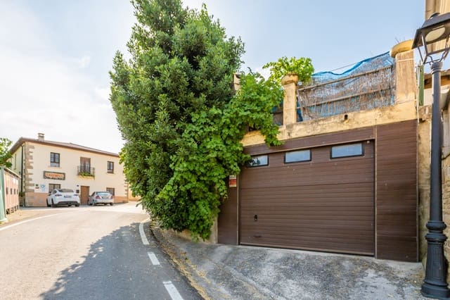 2 soverom Villa til salgs i Ibargoiti med garasje - € 172 000 (Ref: 9185498)