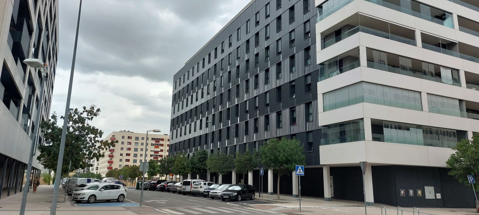 Commercieel te huur in Pamplona - € 400 (Ref: 9202290)