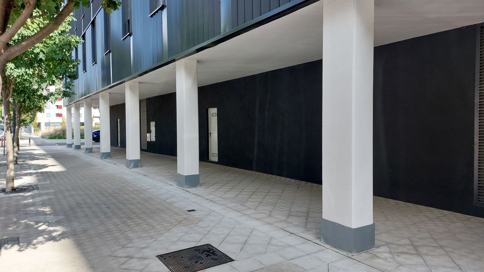 Commercieel te huur in Pamplona - € 400 (Ref: 9202290)