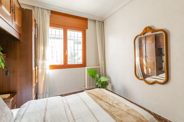 7 bedroom Villa for sale in Mélida with garage - € 185,000 (Ref: 9214918)