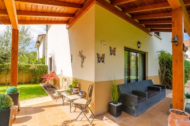 4 Zimmer Villa zu verkaufen in Enériz mit Garage - 365.000 € (Ref: 9236271)