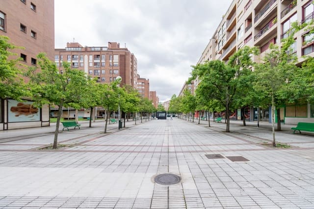 Azienda da affittare in Pamplona - 1.100 € (Rif: 9236272)