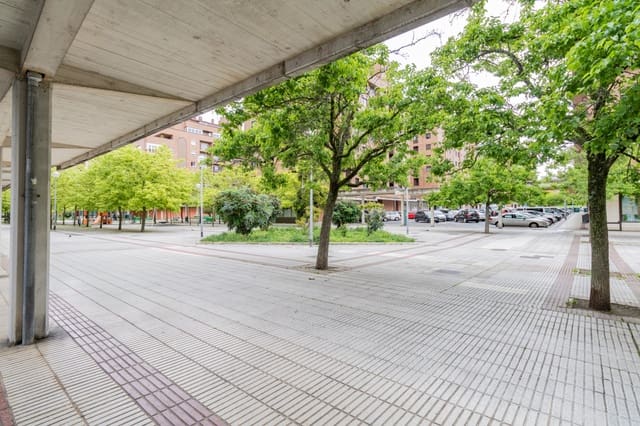 Azienda da affittare in Pamplona - 1.100 € (Rif: 9236272)