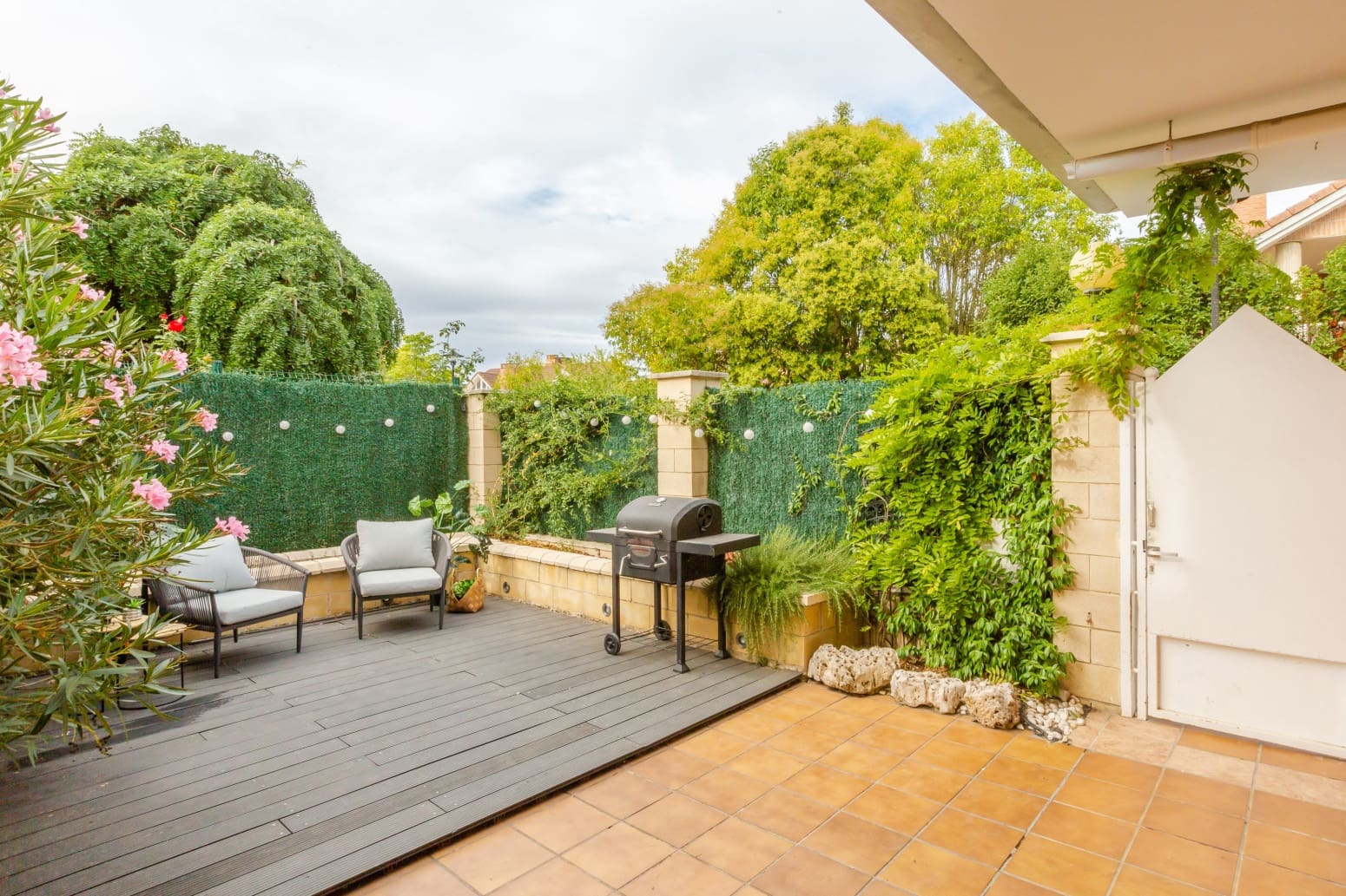 4 soveværelse Villa til salg i Egues med swimmingpool garage - € 569.000 (Ref: 9243037)