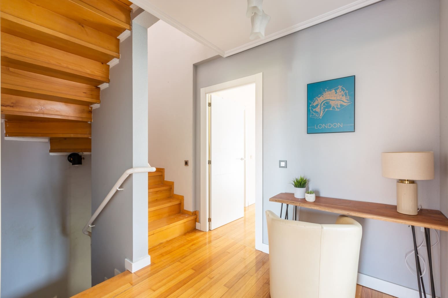 4 soveværelse Villa til salg i Egues med swimmingpool garage - € 569.000 (Ref: 9243037)