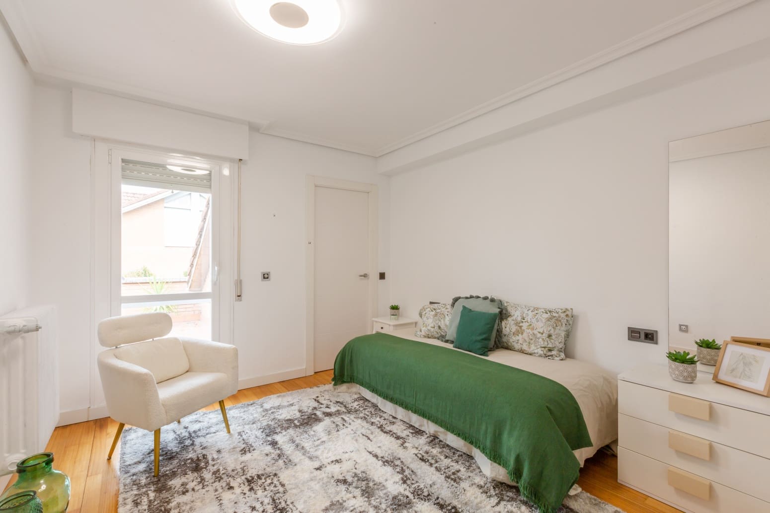 4 soveværelse Villa til salg i Egues med swimmingpool garage - € 569.000 (Ref: 9243037)