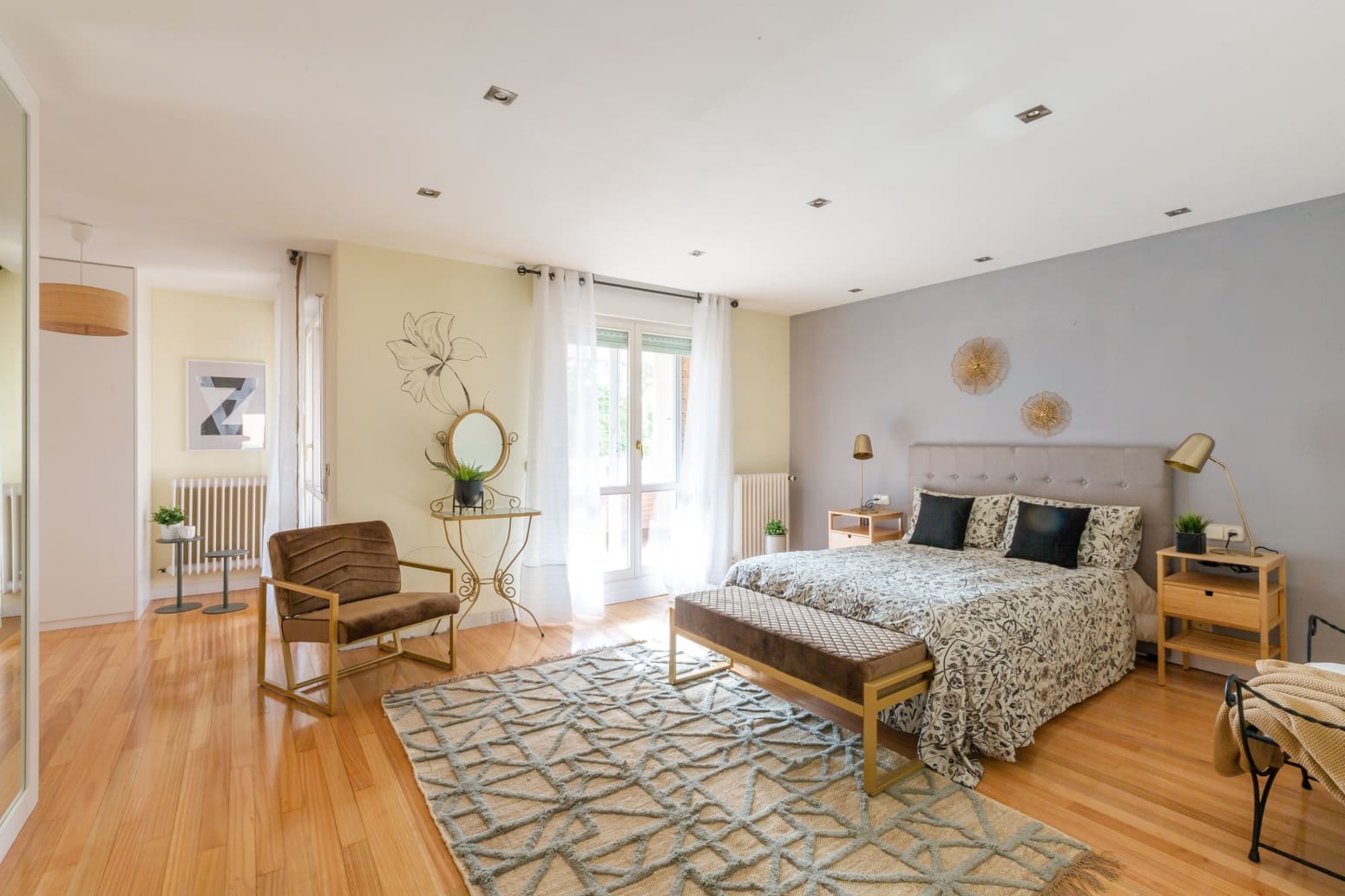 4 soveværelse Villa til salg i Egues med swimmingpool garage - € 569.000 (Ref: 9243037)