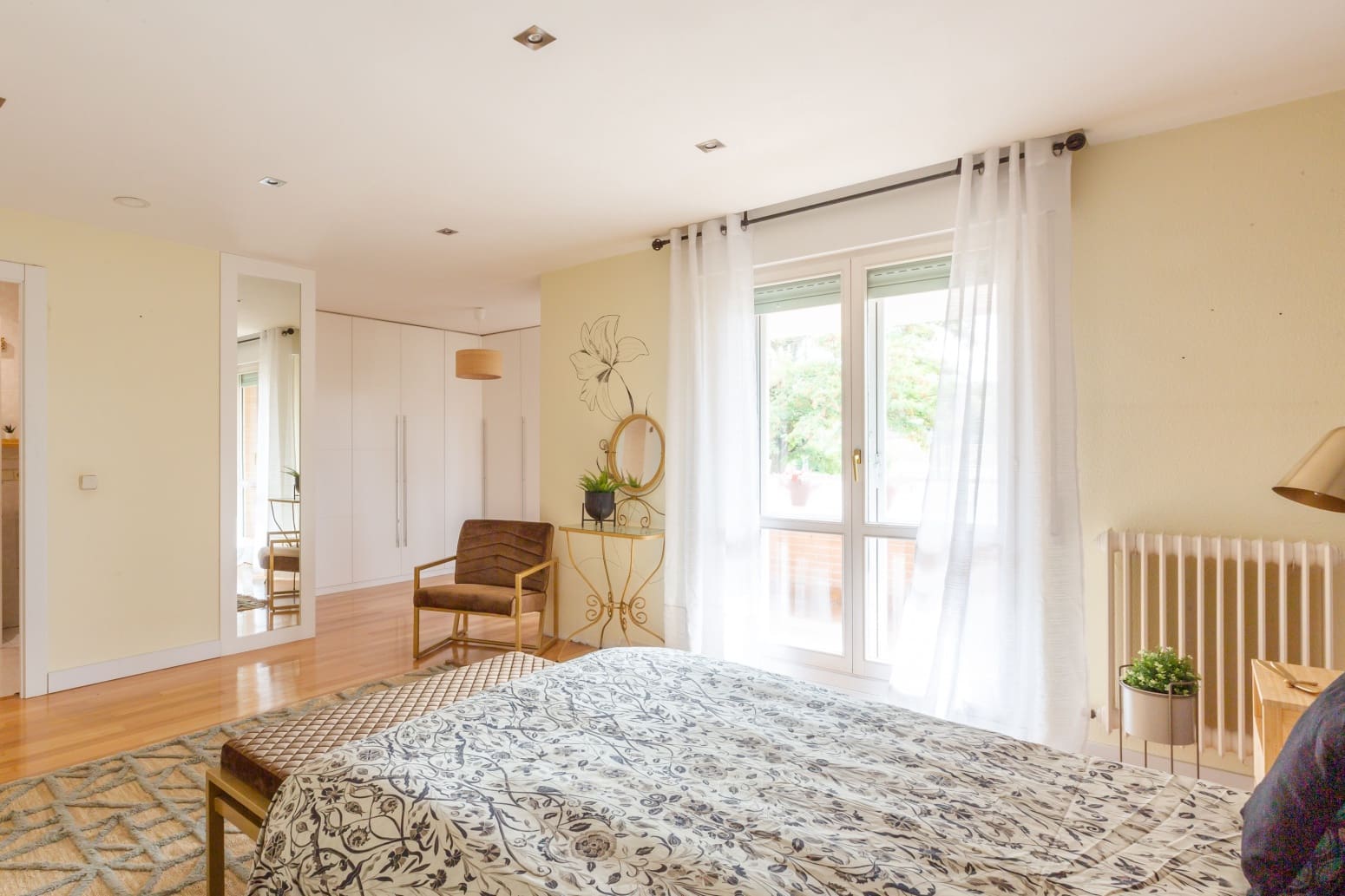 4 soveværelse Villa til salg i Egues med swimmingpool garage - € 569.000 (Ref: 9243037)