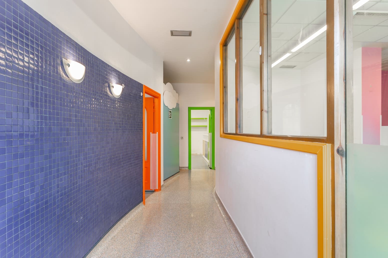 Kommersiell til salgs i Pamplona - € 315 000 (Ref: 9246498)