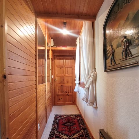 Piso de 2 habitaciones en Aisa en venta con garaje - 210.000 € (Ref: 9254826)