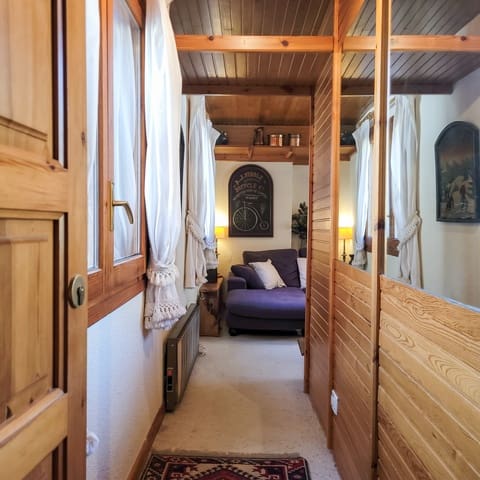 Piso de 2 habitaciones en Aisa en venta con garaje - 210.000 € (Ref: 9254826)