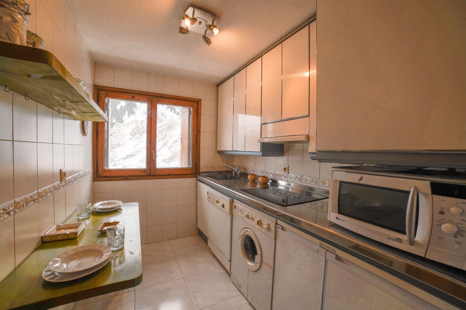 2 soveværelse Lejlighed til salg i Aisa med garage - € 199.500 (Ref: 9254826)