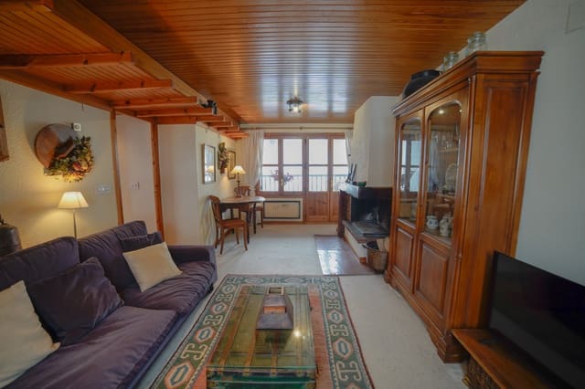 2 bedroom Flat for sale in Aisa with garage - € 199,500 (Ref: 9254826)