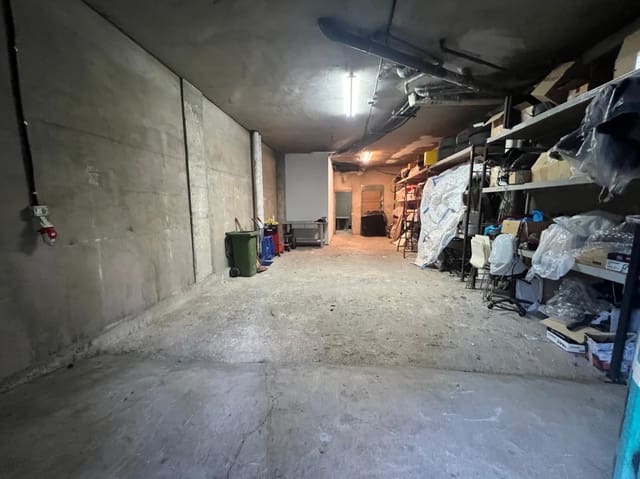 Erhverv til salg i Pamplona / Iruña - € 120.000 (Ref: 9264166)