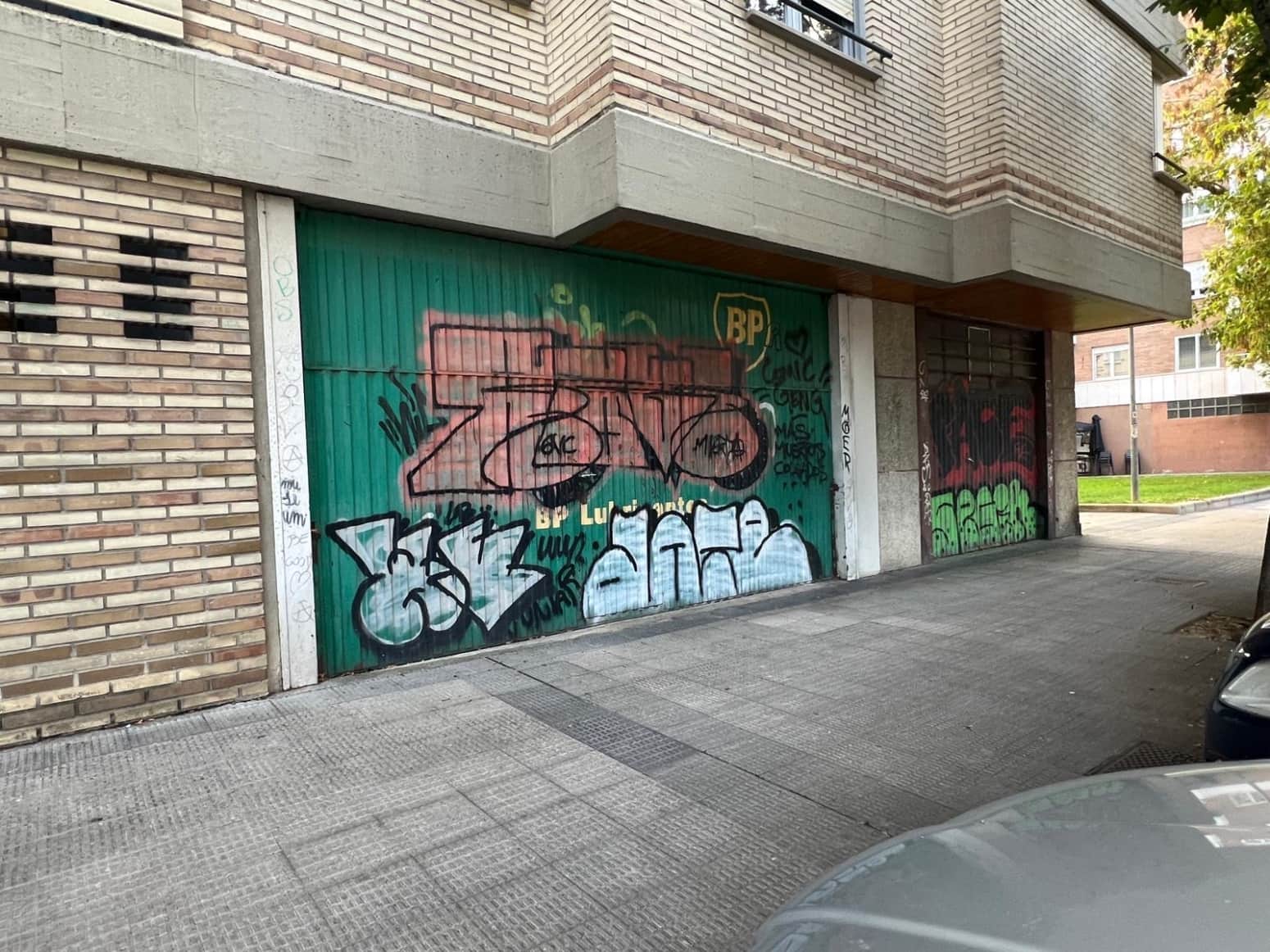 Comercial para venda em Pamplon - 120 000 € (Ref: 9264166)