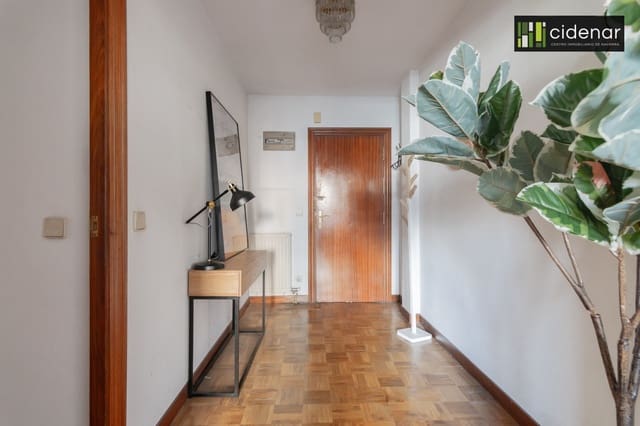 3 makuuhuone Asunto myytävänä paikassa Pamplona mukana 
autotalli - 369 000 € (Ref: 9272229)