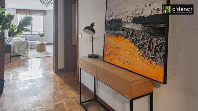 3 makuuhuone Asunto myytävänä paikassa Pamplona mukana 
autotalli - 369 000 € (Ref: 9272229)