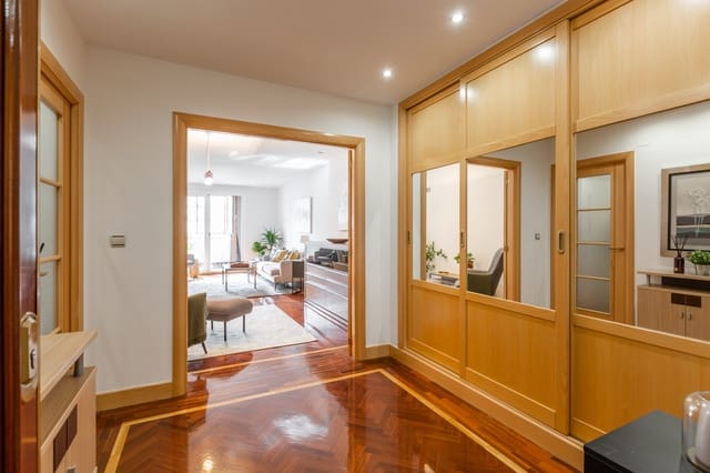 3 soverom Leilighet til salgs i Pamplona med garasje - € 367 900 (Ref: 9285027)