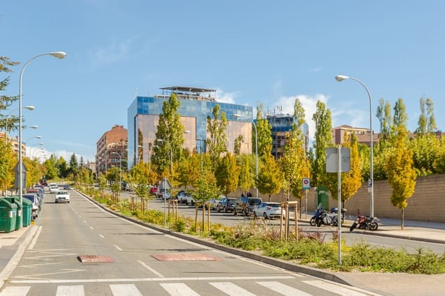 3 soveværelse Lejlighed til salg i Pamplona / Iruña - € 235.000 (Ref: 9294233)