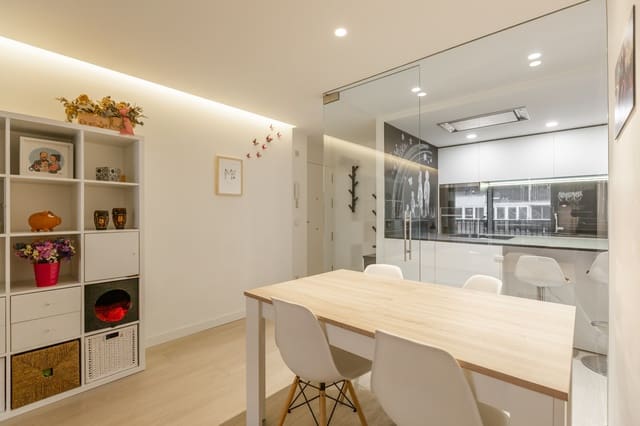 3 makuuhuone Asunto myytävänä paikassa Pamplona - 377 000 € (Ref: 9300753)