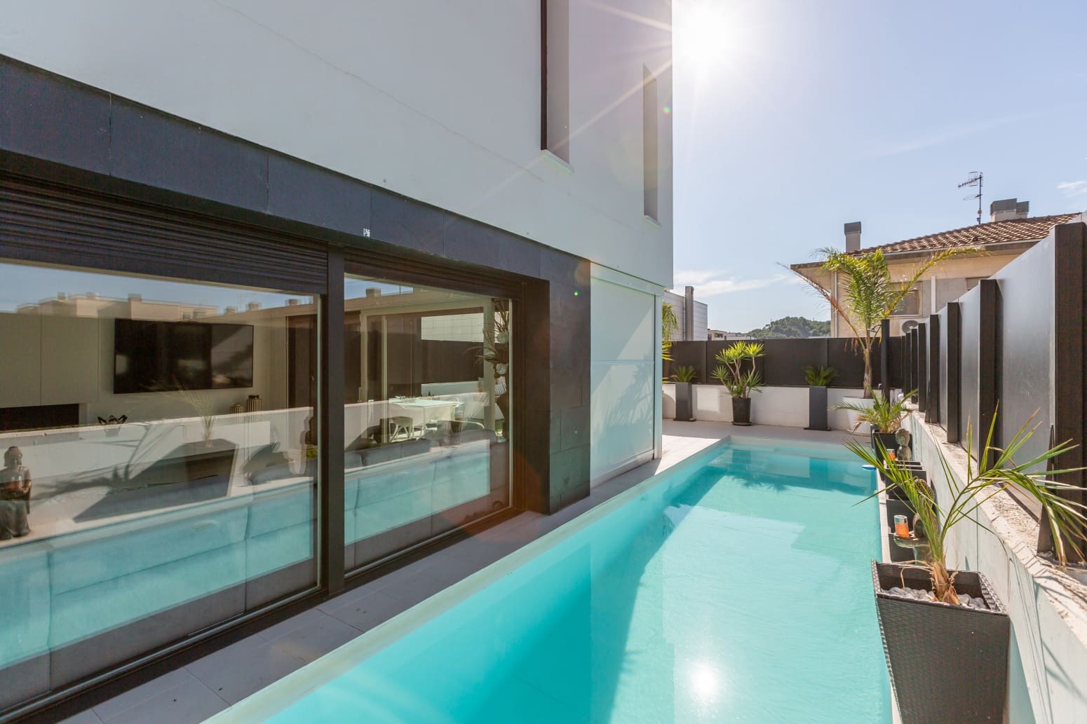 2 soveværelse Villa til salg i Tudela med swimmingpool - € 690.000 (Ref: 9310591)